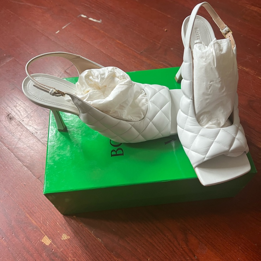 Brand new bottega sandals size 41